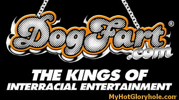 ⁣Horny Hot Girl Sucking For A Gloryhole Initiation 6