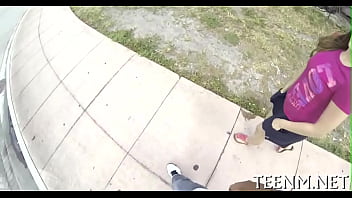 Babe Courtney Loxx Is Engulfing Rod For Cash