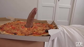 Delicious Pizza Topping – Delivery Girl Wants Cum In Mouth