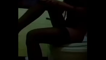 Mi Novia Poniéndose Medias Naturales