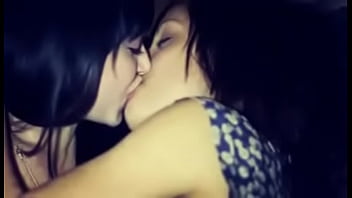 Amigas Compartiendo (juguete D Cama)