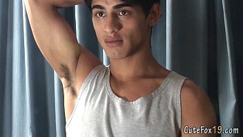 Fresh-faced Gay Boy Charming The Cam – solo, posing, gay, twink – Video 4756867