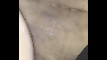 Pajilla Lubricada En El Baño Del Trabajo