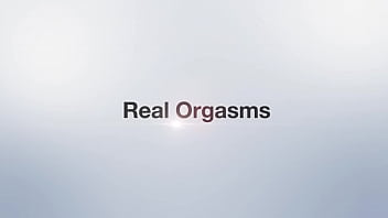 Horny Yanks Babe Azrael Masturbating