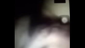 để ở đ_y và kh_ng nói gì