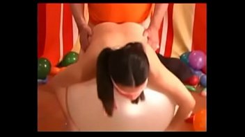 Clown Porn Kelly – porn, teen, tits, clown, game – Video 4664109