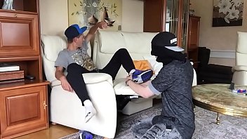 Unwiderstehlich – Sniffing Masters Air Max, Socks Boyfeet [720p]