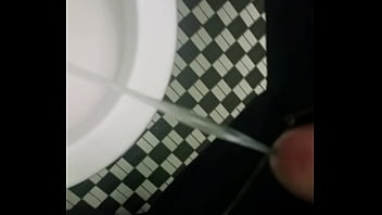 Shower, De, Golden, Enorme, Dentro, Ella – Unknown – 2025 – Hot – Performance – Video 4307698