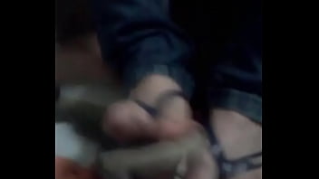 Escravo Lambendo Chinelo Havaianas 1 Parte – Brasileiro