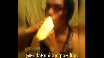 Frida Rubi Hilton Ense_ando Como Es Que Se Devora Todoooo