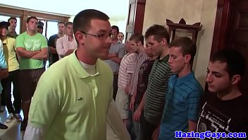 Real College Students Dicksucking In Groupsex