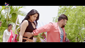 Regina Jiggling Boobs