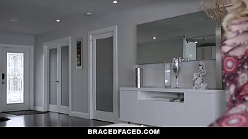 Bracefaced - Hot Teen (lexi Lore) With Braces Fucked During First Date