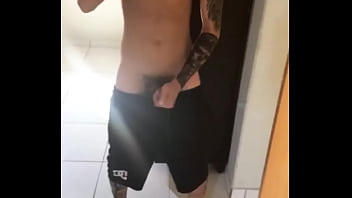 Gay, Punheta, Safado, Dotado, Novinho, Pauzudo, Ativo, Tatuado, Pentelhos, Pentelhudo, Maloqueiro – Gay – 2025 – Hot – Performance – Video 4187277
