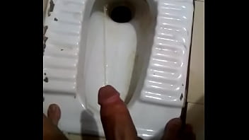 Pissin After Masturbating Is So Relaxing