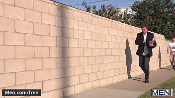 Men.com – (connor Maguire, Jeremy Spreadums) – Commuters – Drill My Hole