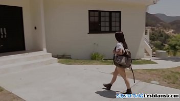 Squirting Lesbian Licks Pussy In Sapphic Duo