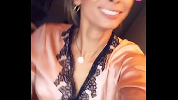 Bianca Hills Cellphone 5