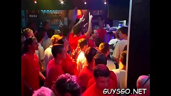 Gay Fuckfest With Hundred Males