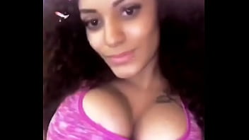 Está Perrita Está Rica Nicole Bolaños