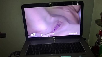 Reagindo #02 Lilly-lil