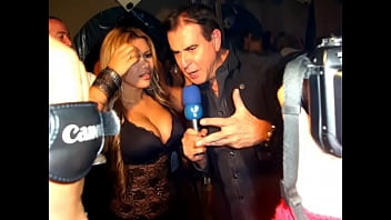 ⁣Dj Mostra Os Peitos