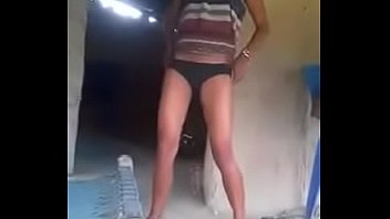 Slim Sexo Babes Showing Her Sexy Dance Skills