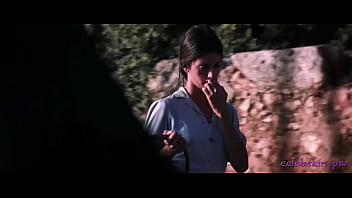 Penelope Cruz – Captain Corelli’ Mandolin (2001) – Celebskin.pw