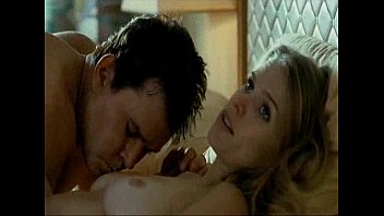 Alice Eve In Crossing Over