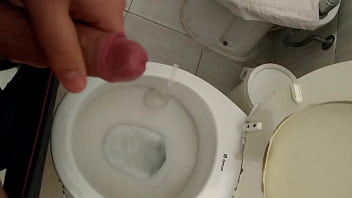 Joven Argentino Se Hace Una Paja