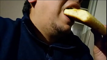 Fondo Blanco Con Una Porción De Muzza