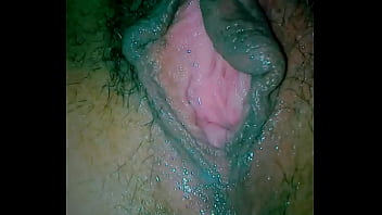 Buceta Lábios Grandes, Rosadinha Bem Abertinha , Seria Fome ?? , Comente Se Gostou!