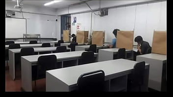 Estudiantes En Preparación Para Iberoamericana De Física Reciben Tremenda Follada Por El Calvo De Olcofi En Prueba De Laboratorio
