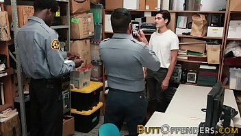 Thief Jizzed On In 3way