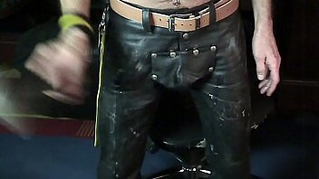 I Am In An Dirty Leatherjeans And Have Fun In Them