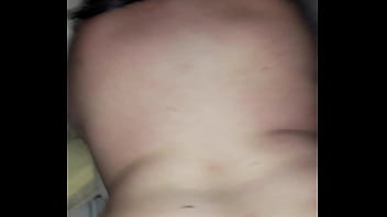 Botei O Carteiro Pra Me Fuder Na Cama Do Corno