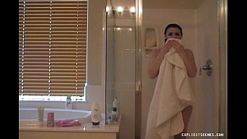 Tattoo Girl Shows All In Shower
