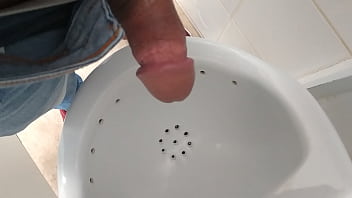 Banheiro, Mijando – Unknown – 2025 – Hot – Performance – Video 3516145