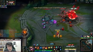 Gatinho Fudendo O Tixinha E Mais Dois