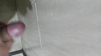 Gozando No Banheiro – gay, porra, leite, gozando, pica, grossa – Video 3519873