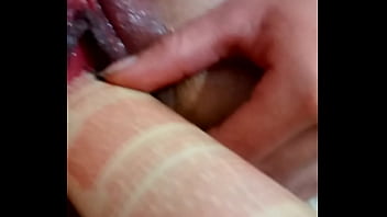 Jugando Un Rato Con Mi Vagina Metiendo Cositas