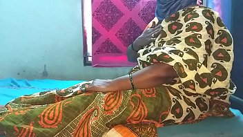 Indian Cheating House Wife Saree Removing And Boobs Show In Web Cam