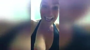 Maman Adam Dans Serie Tv Soda Schwul / Sex