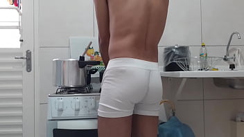 Safado Na Cozinha: Algum Macho Ker Comer?