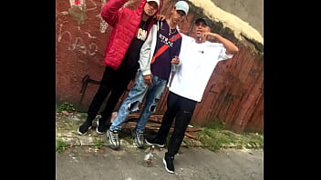 3 Garotos Passam O Rodo Nas Mina Do Baile