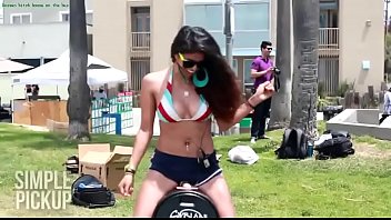 한국야동 해변가에서 여성용진동기 테스트하기