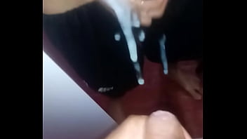 Novinho Gozando Gostoso – gozada, leitinho, espelho, novinho, para-sua-mulher – Video 3407060