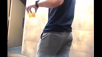 Hot Jock Pissing Spycam