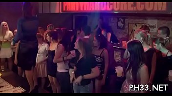 D. Cheeks Sucking Shlong In Club – hardcore, interracial, blowjob, amateur, party, cfnm, group-sex, sex-party, male-strippers, party-ha – Video 2887458