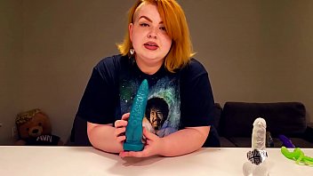Velma Voodoos Reviews: The Taintacle – Hankeys Toys Unboxing
